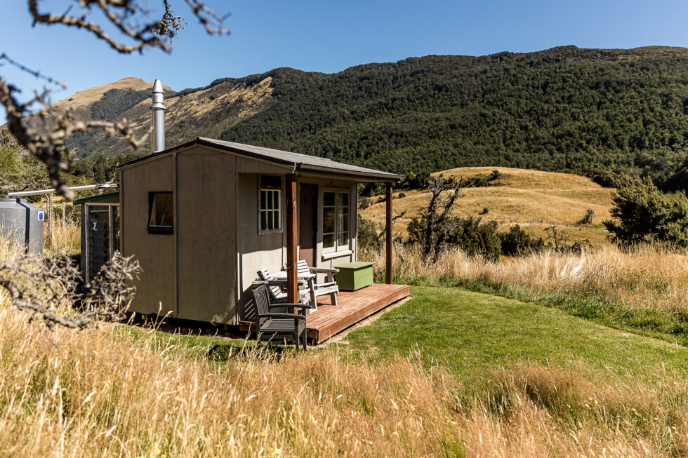 Back Ridge Hut Back Country Style Huts | Paradise Trust - Glenorchy